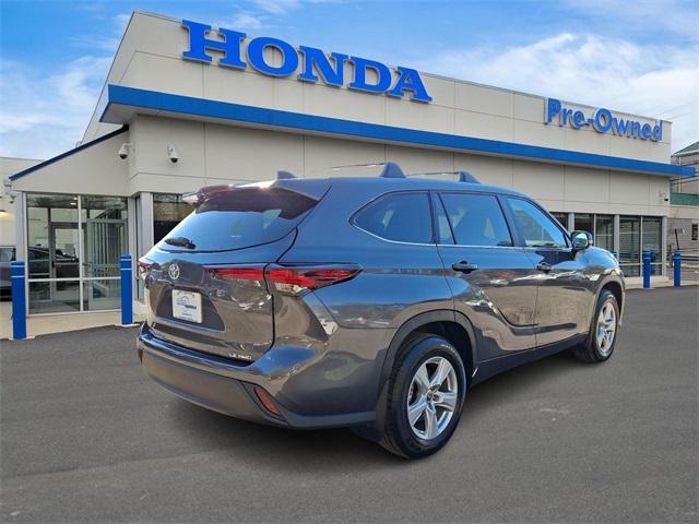 2024 toyota highlander le