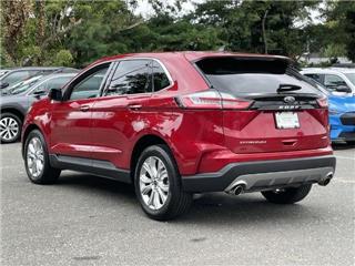 2022 Ford Edge titanium