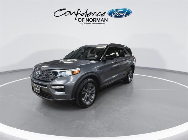 2022 ford explorer xlt