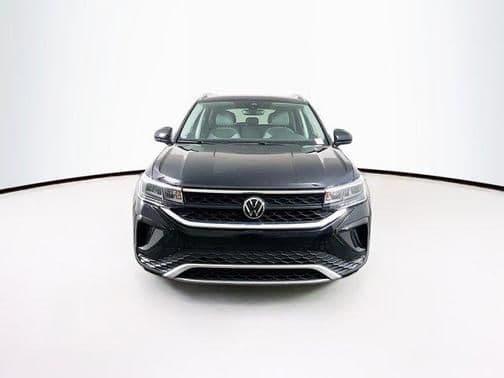 2023 volkswagen taos 1.5t se in charlotte, north carolina