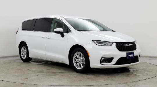2023 Chrysler se