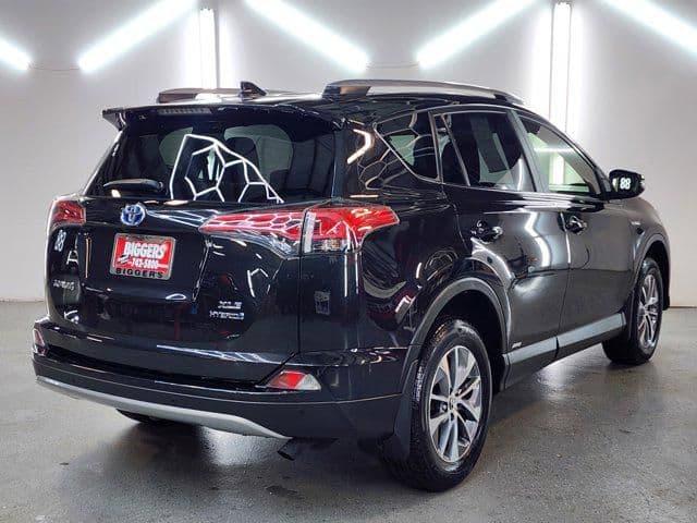 2018 toyota rav4 hybrid xle in elgin, illinois