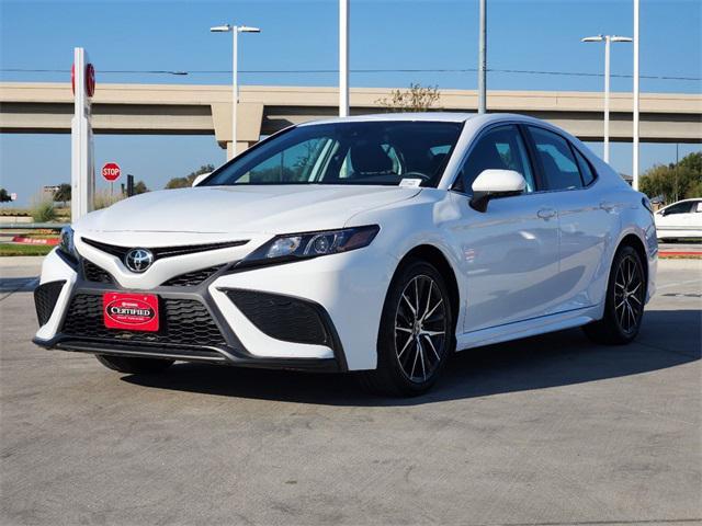 2024 toyota camry se
