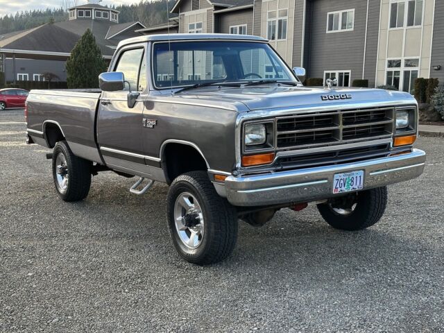 1989 dodge ram 2500 4x4 5.9'l cummings diesel 12-valve. only 122k miles