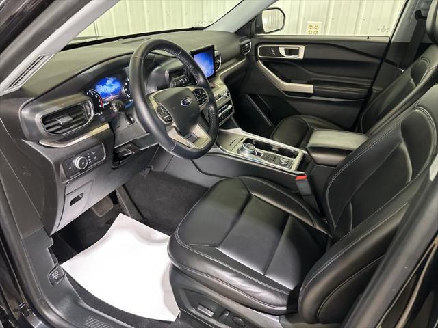 2022 ford explorer xlt