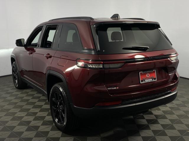 2024 jeep grand cherokee altitude