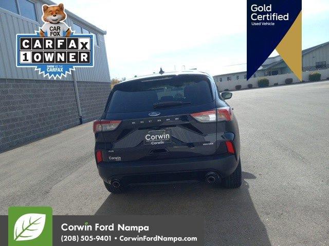 2021 ford escape se