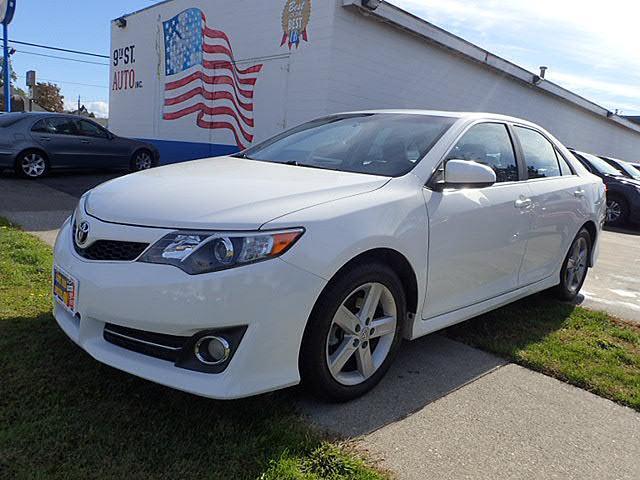 2012 toyota camry se