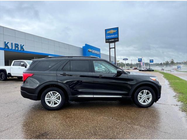 2023 ford explorer xlt
