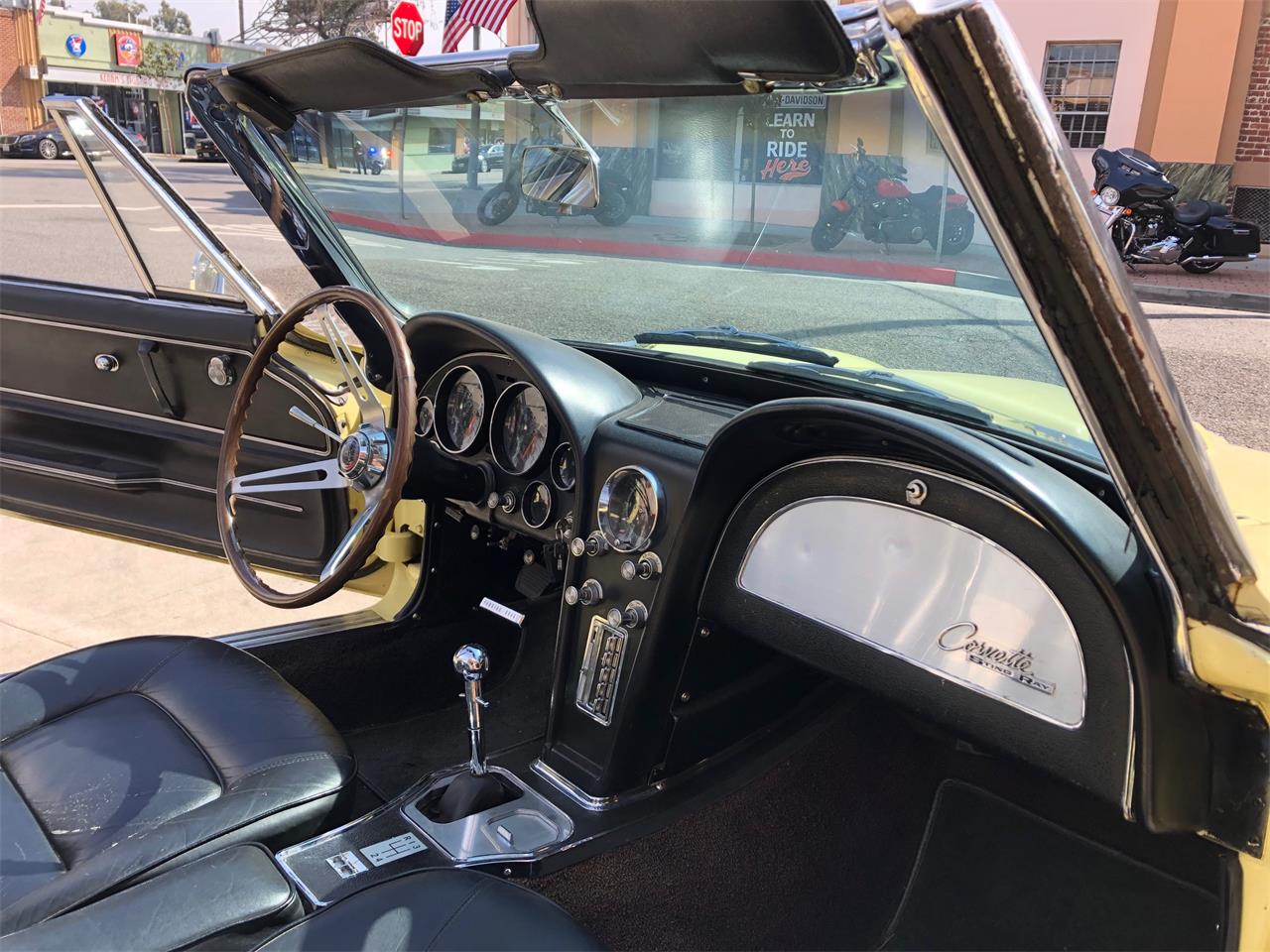 1965 chevrolet corvette
