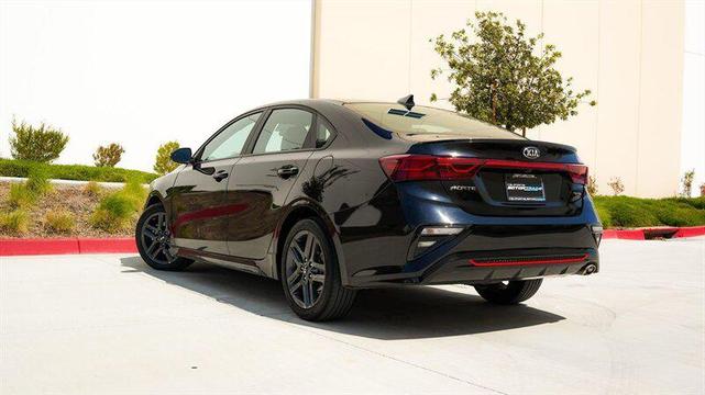 2021 kia forte gt-line