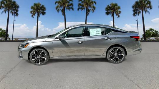 2025 Nissan Altima