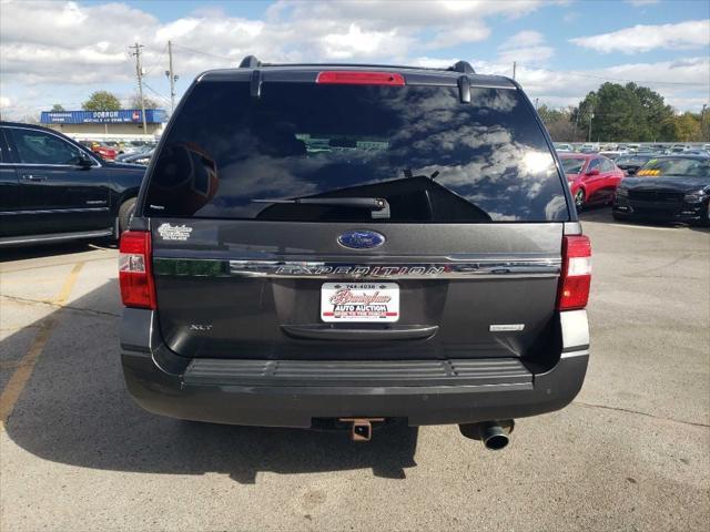 2017 ford expedition xlt