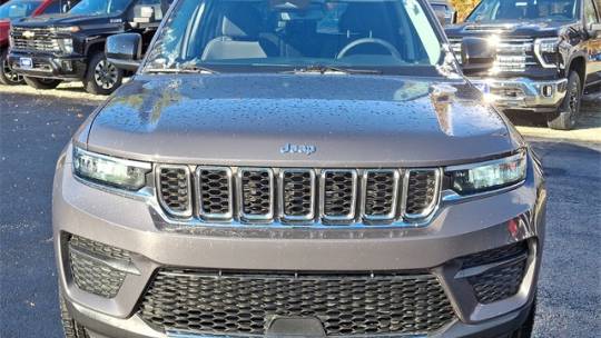 2023 jeep grand cherokee laredo