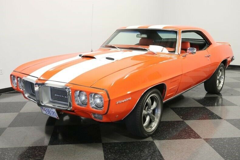 built 455 v8 holley sniper fuel injection 4 speed 4 whl disc custom interior