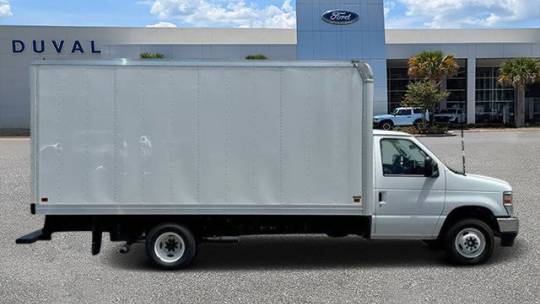 2025 Ford E-Series