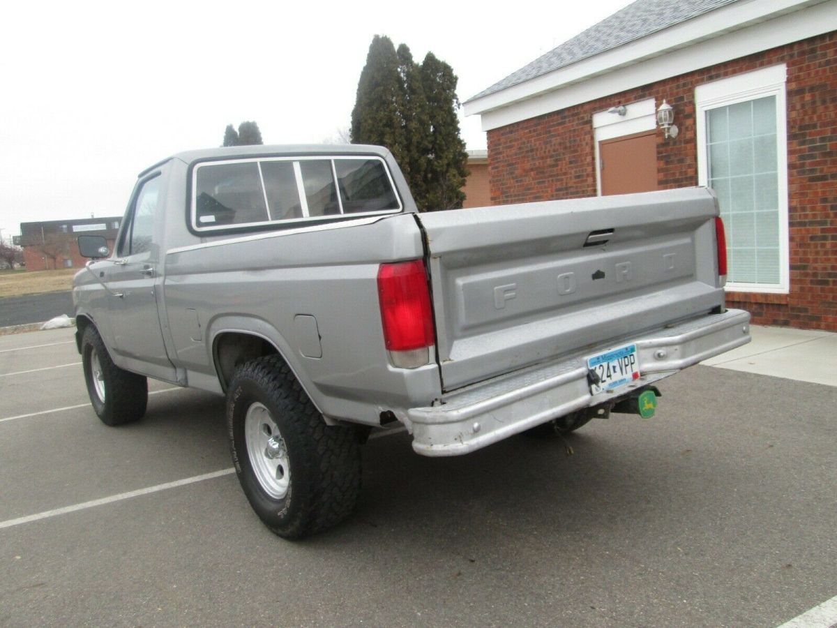 1983 ford f150 regular cab short box pickup truck 4x4 4 wheel drive swb