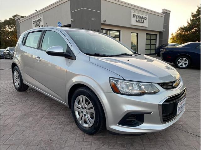 2020 chevrolet sonic fwd hatchback 1fl 5-door