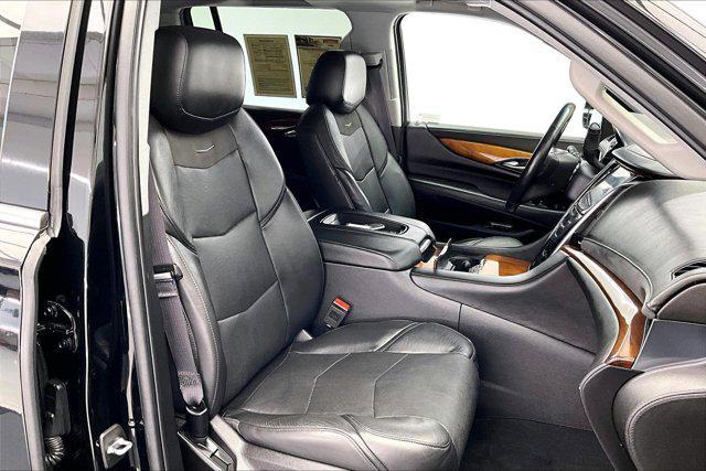 2016 cadillac escalade esv luxury