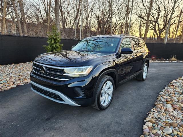 2023 volkswagen atlas 3.6l se w/technology