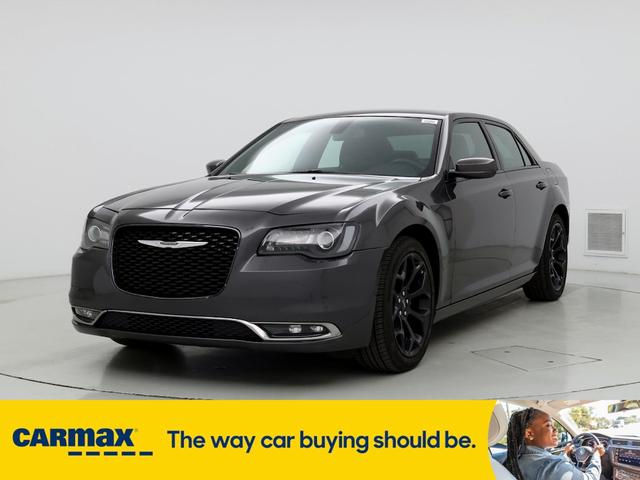 2019 chrysler 300 s