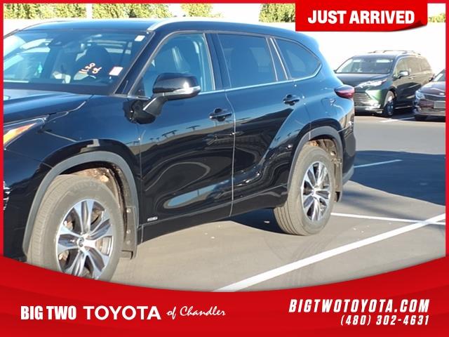 2022 toyota highlander hybrid xle