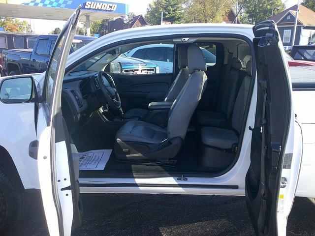 2019 chevrolet colorado wt