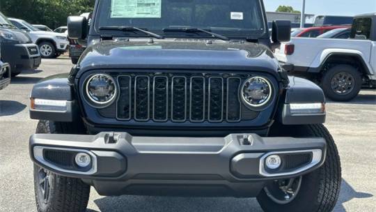 2024 Jeep Gladiator