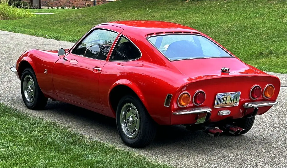 1969 opel gt with 1.9 motor / 4 speed stock - in excellent condition inside/out