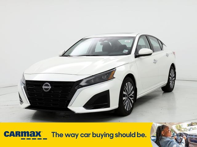 2023 nissan altima sv