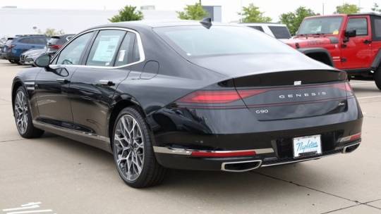2024 Genesis G90