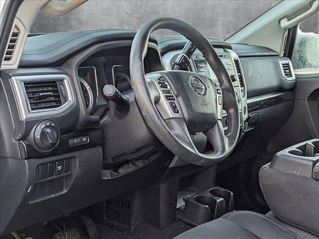 2018 nissan titan sv