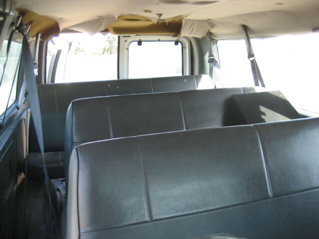 1993 ford 10 passenger van