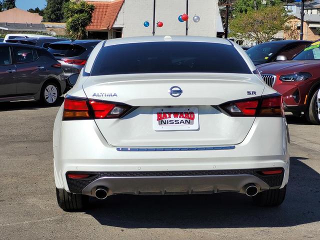 2022 nissan altima 2.5 sr