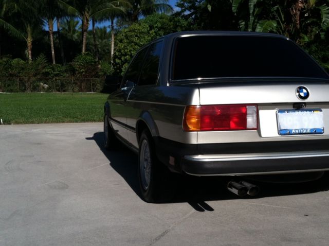 thee original e30 family owned since new no accidents clean title