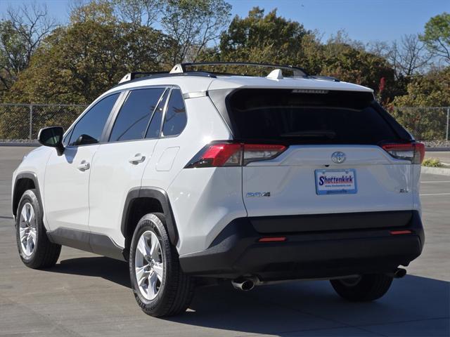 2019 toyota rav4 xle