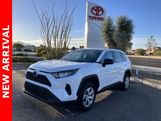 2022 toyota rav4 le