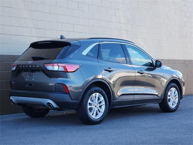 2020 ford escape se