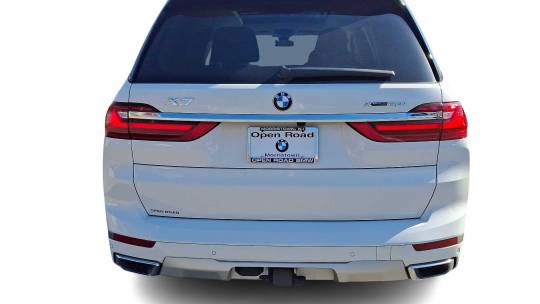 2022 BMW X7