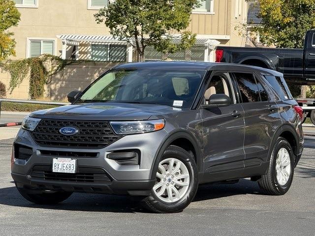 2021 ford explorer base