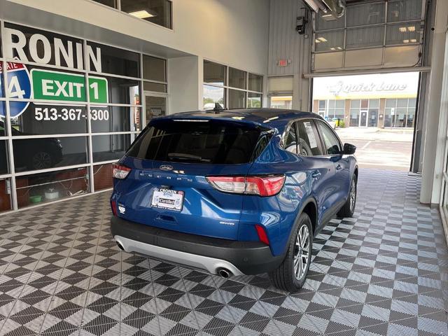 2022 ford escape sel