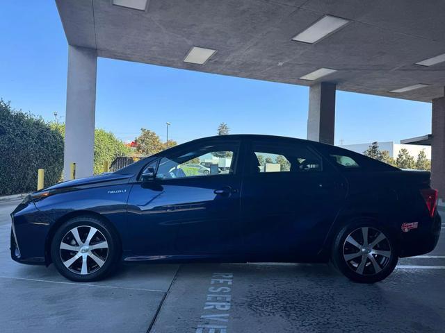 2017 toyota mirai base