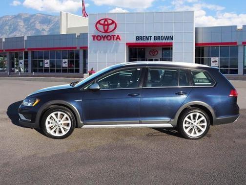 2017 volkswagen golf alltrack in co bluffs, iowa