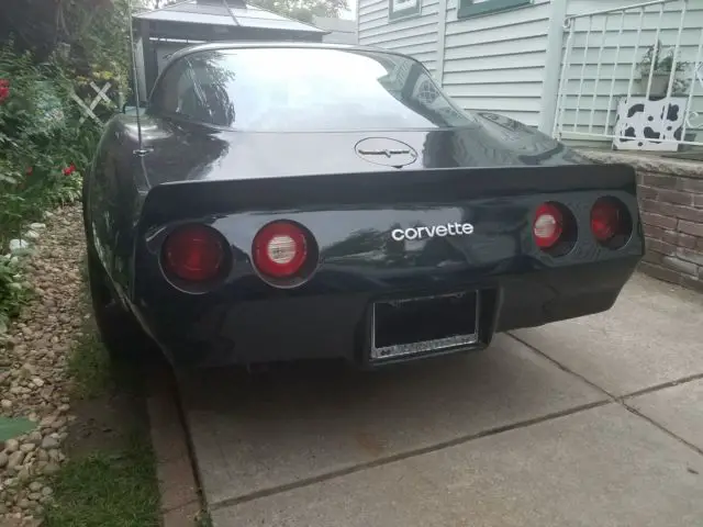1981 chevrolet corvette, automatic, t-tops, black