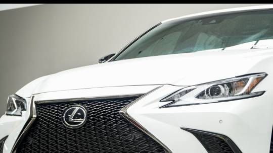 2022 Lexus ES f sport