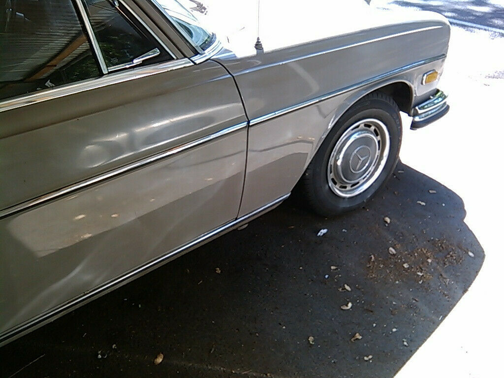 1972 mercedes-benz 280se, 123k miles, very good condition, no reserve