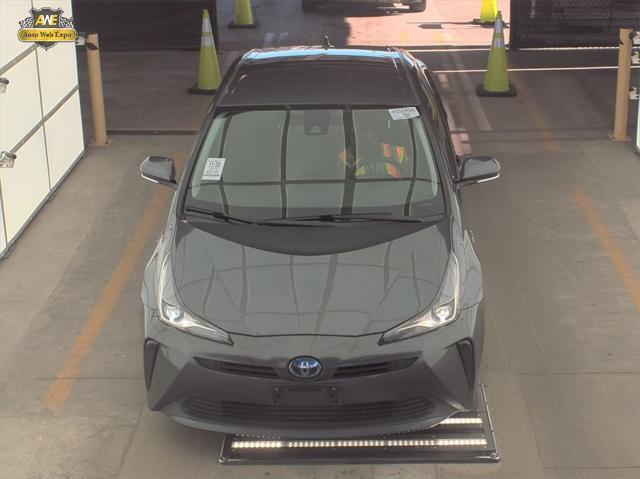 2019 toyota prius le