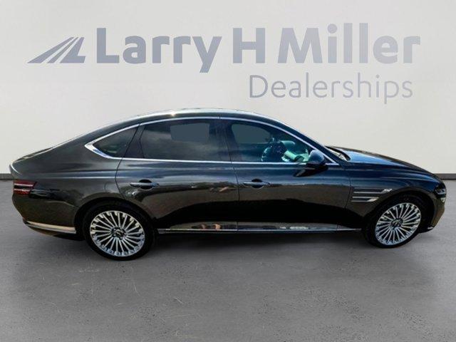2023 genesis electrified g80 base