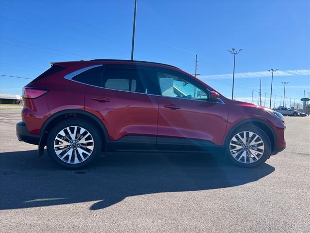 2022 ford escape titanium