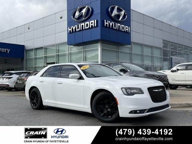2019 chrysler 300 s